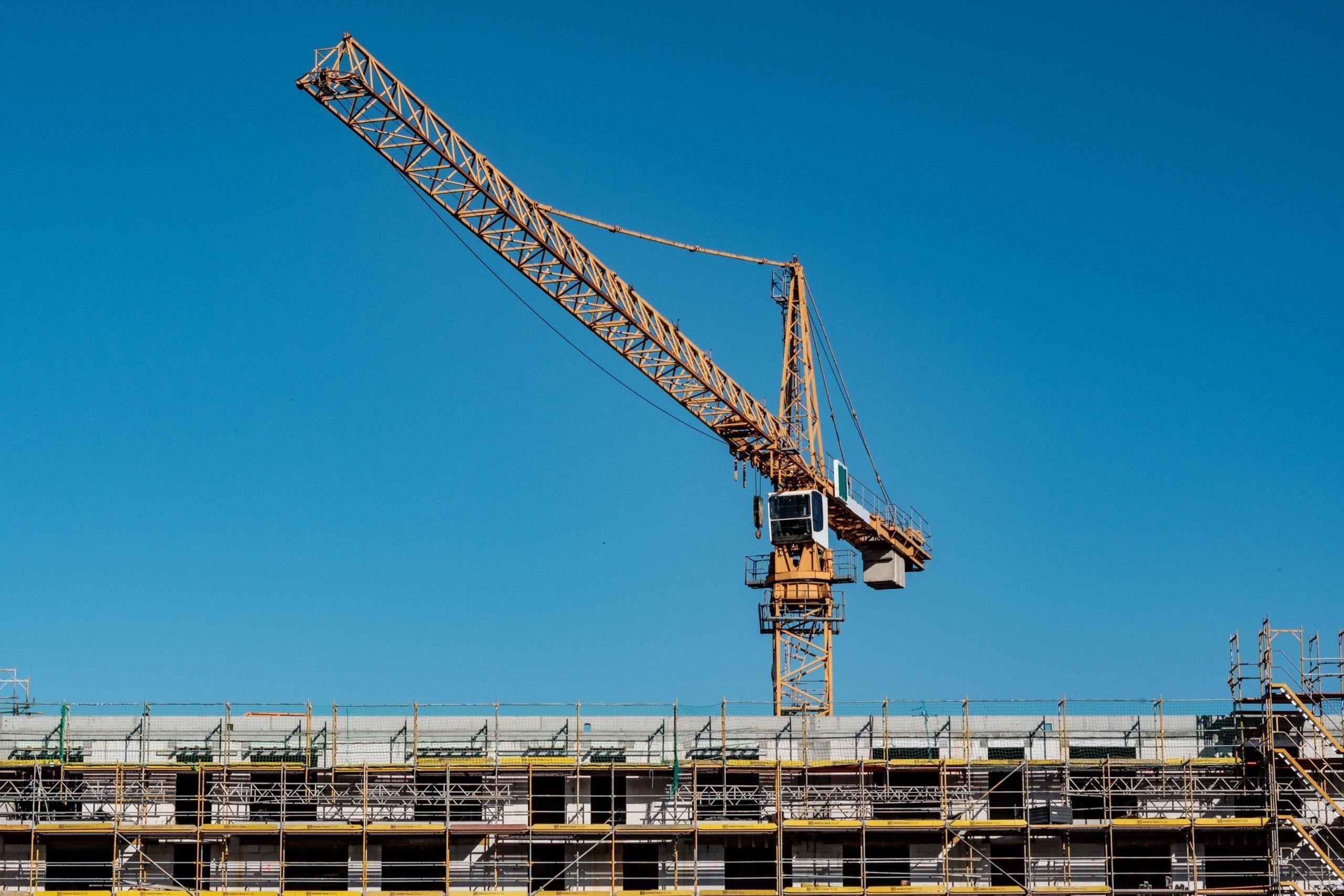 baumaschinen-leasing-ueber-die-dfkp-baukräne-günstig-finanzieren