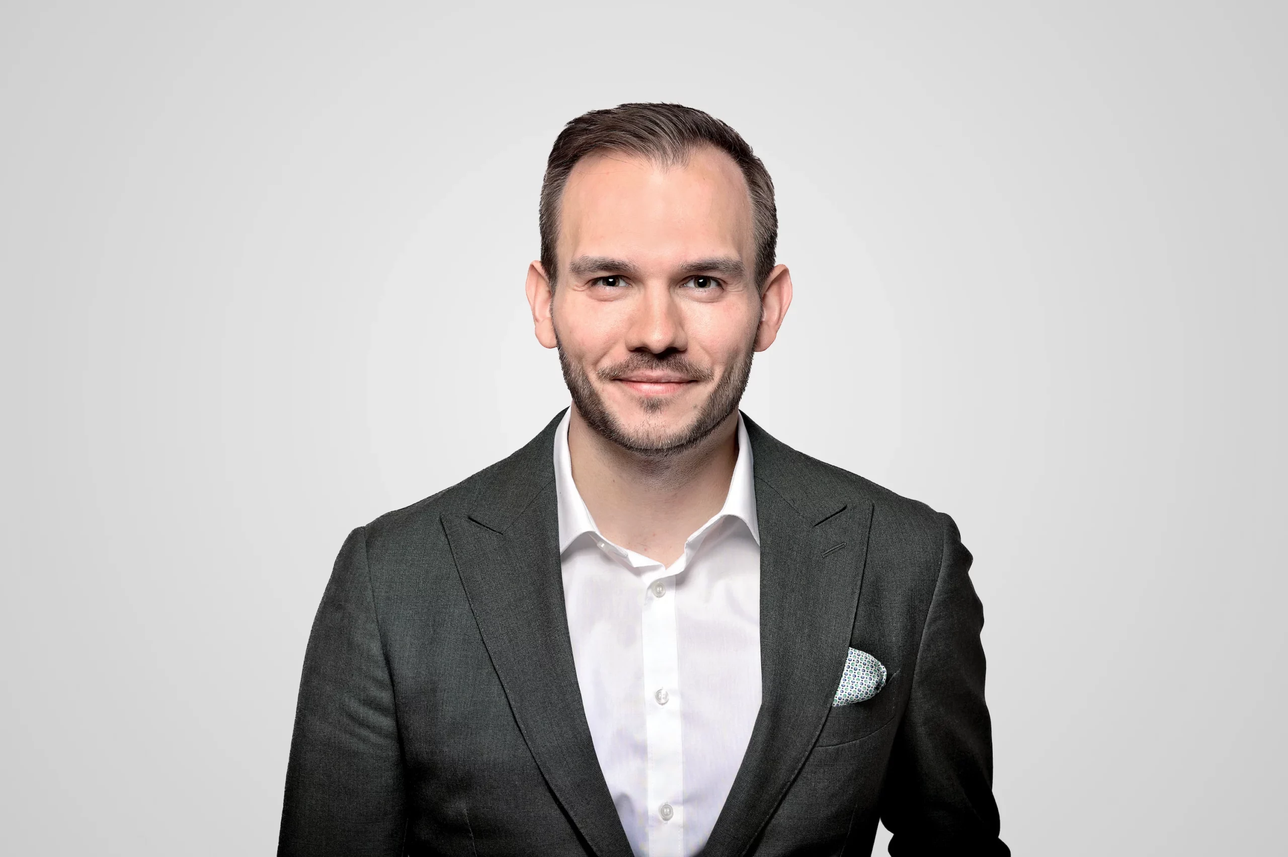 Alexander Paukovic Deutsche Firmenkredit Partner